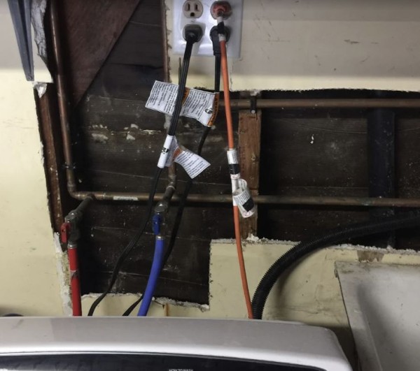 Emergency Plumbing Service in Canoga Park, CA (1)